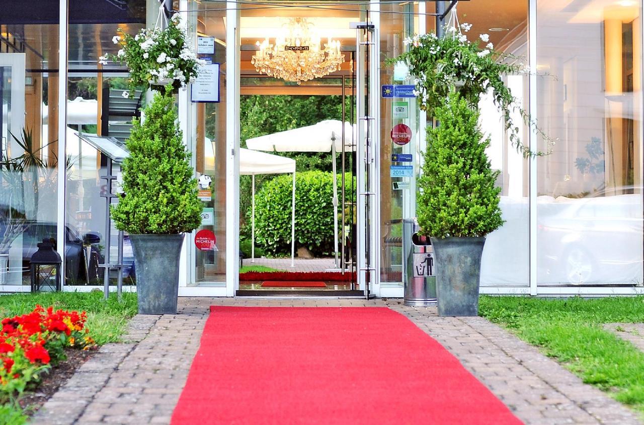 Hotel Restaurant Sengscheider Hof Sankt Ingbert Exterior foto